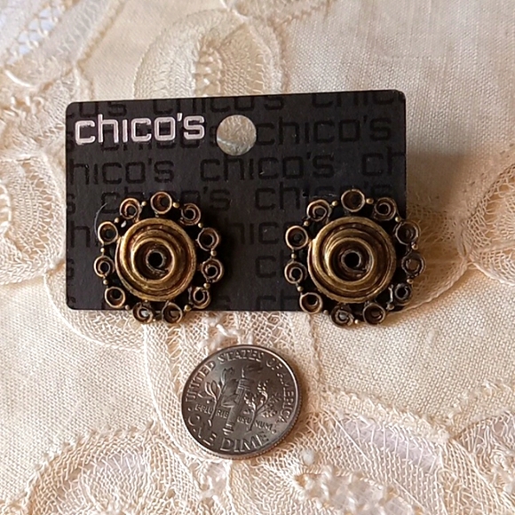 Chico's Antique Gold Earrings, Posts NWOT - Picture 4 of 4